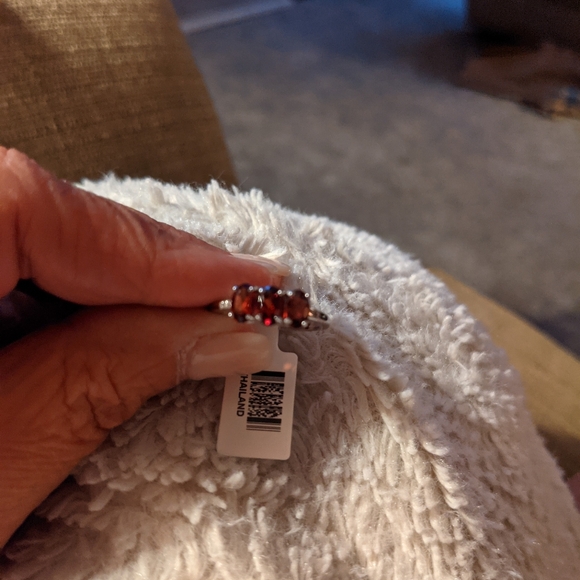 Red Garnet 3 Stone Ring/Size 7 / Sold - Picture 5 of 6